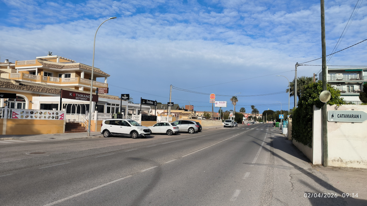Llegada por carretera Las Marinas