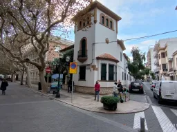 Denia de puertas afuera